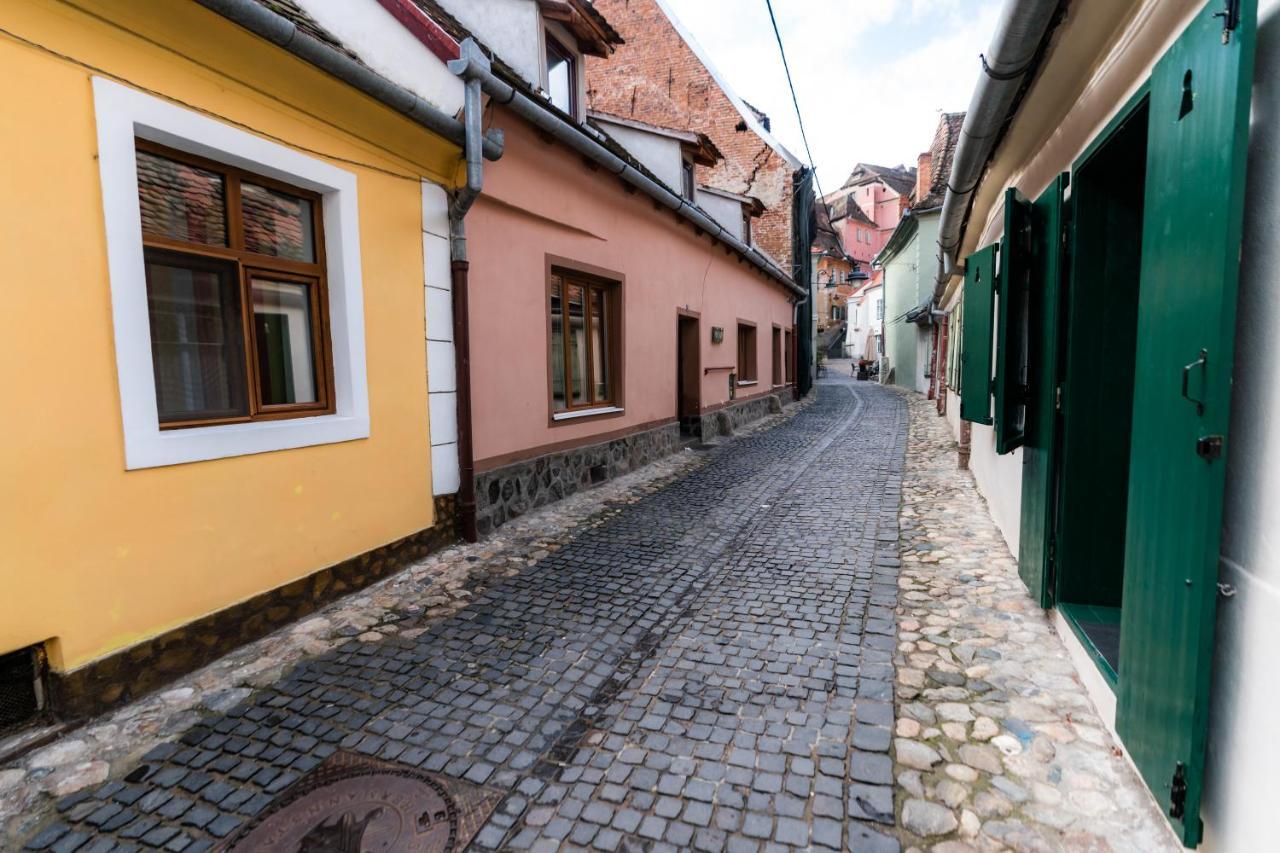 Charming Studio Ideal For Getaways Or Workations In Sibiu'S Medieval City Center Ngoại thất bức ảnh