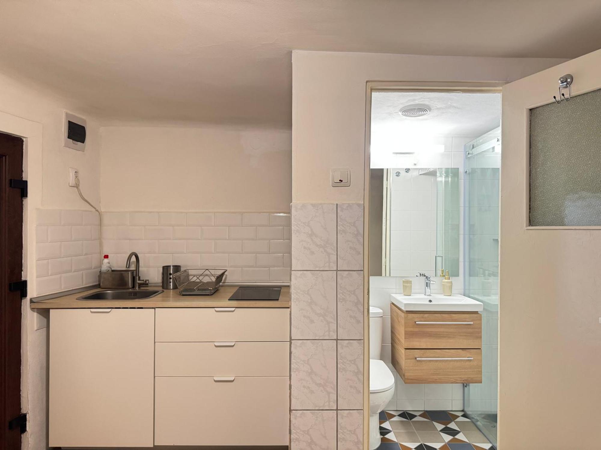 Charming Studio Ideal For Getaways Or Workations In Sibiu'S Medieval City Center Ngoại thất bức ảnh